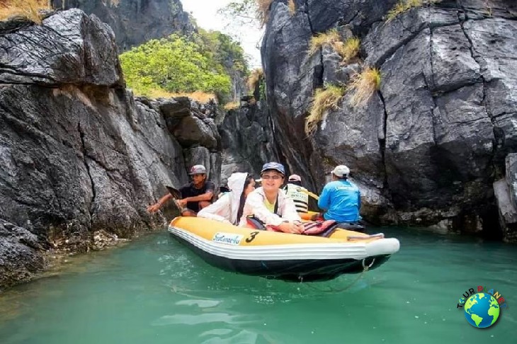 CANOE - Phang Nga Bay