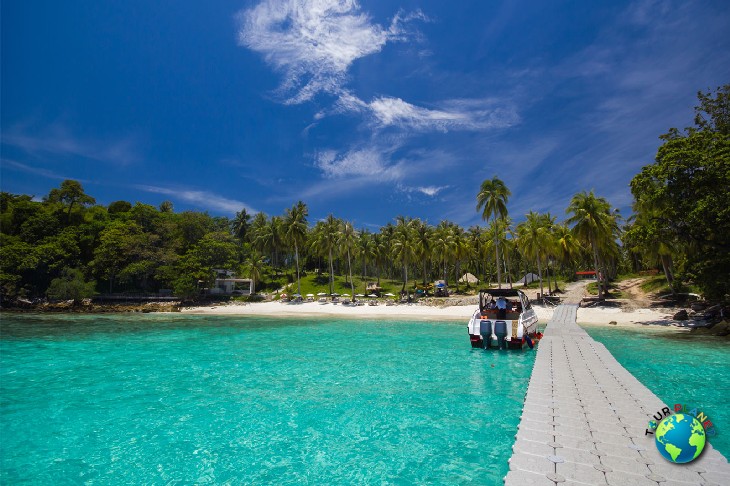 Private Charter Speedboat to Racha Yai Island - 20 Passenger