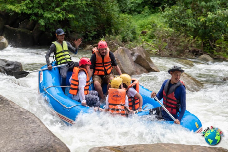 Rafting 9 Km.